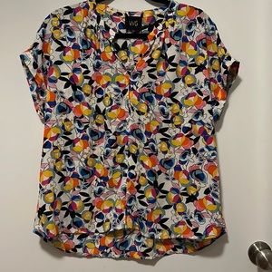 W5 Multicolor SS Blouse - Size L - in good condition